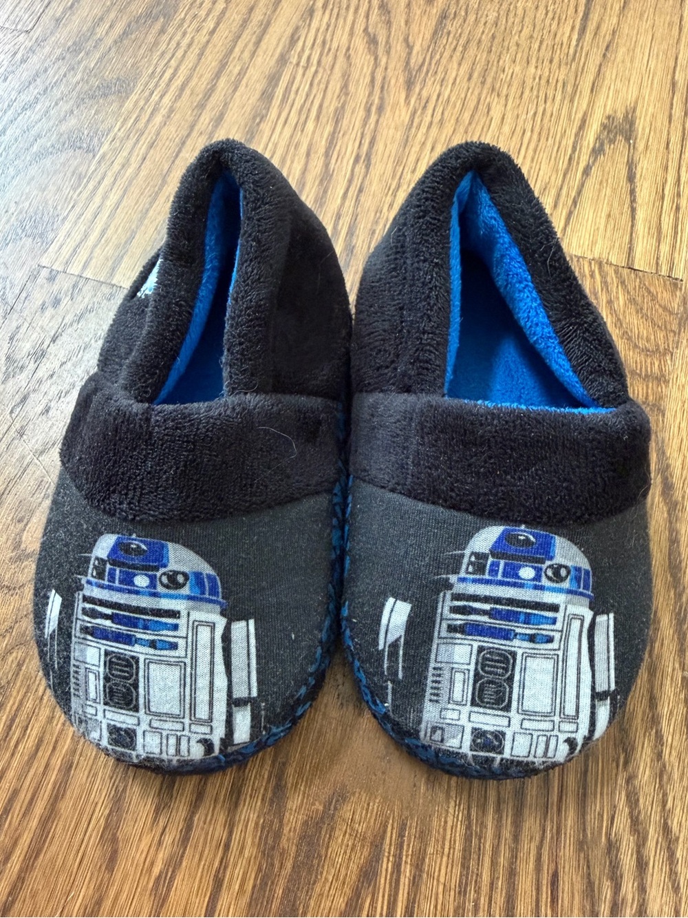 Star Wars R2-D2 Plush Slippers, Black & Blue, toddler size 7-8